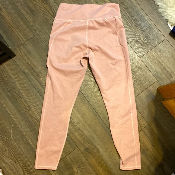 Fabletics pink medium leggings - Picture 2 of 2